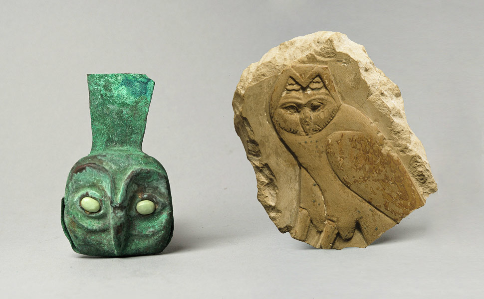 manufatto peruviano e bassorilievo egizio del Regno di mezzo raffiguranti gufi (Metropolitan Museum of Art. Credits www.metmuseum.org)
