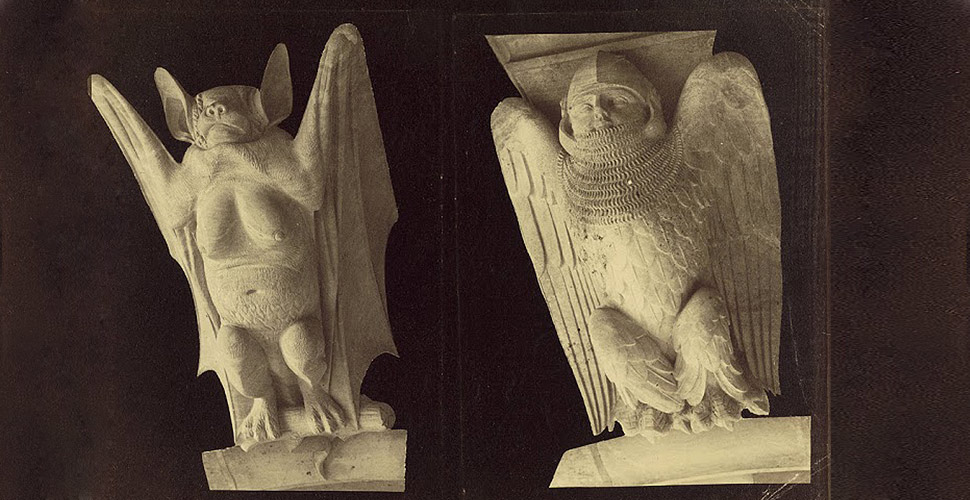 i demoni nel Medio Evo vengono spesso rappresentati con ali di pipistrello