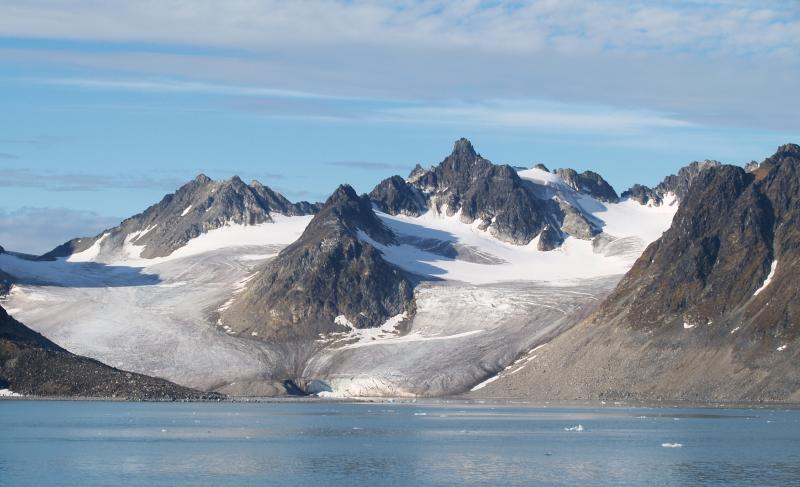 Un ghiacciaio delle isole Svalbard (Norvegia)