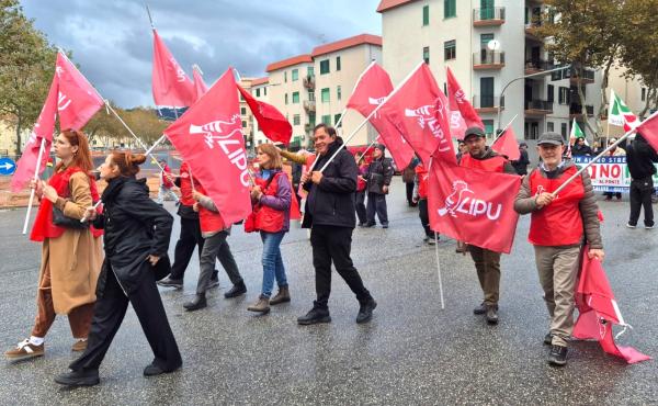 Alcuni partecipanti della Lipu alla manifestazione di Messina